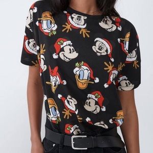 🎄RARE Christmas Mickey and Friends Disney Shirt🎄